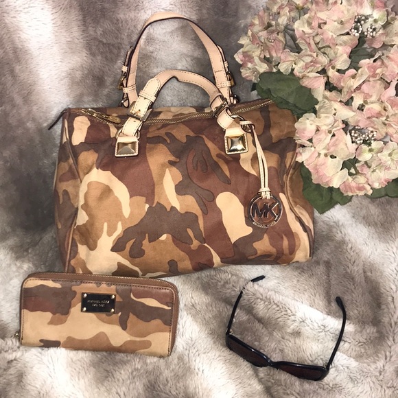 Michael Kors camo set